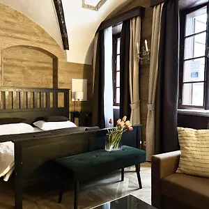  Apartment Unique